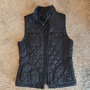 Black puffer vest